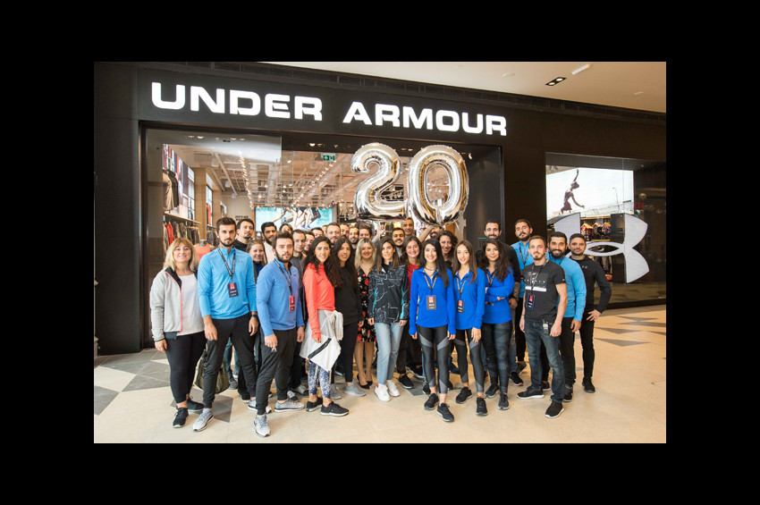 Under Armour 20 Ayda 20 Magazaya Acti Sirket