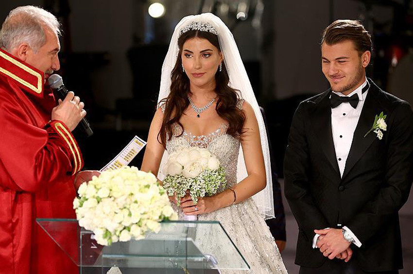 Bursasporlu futbolcu Yusuf Erdoğan evlendi