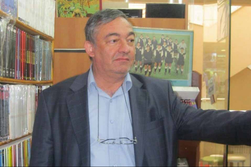 Yazar Bülent Akkoç vefat etti