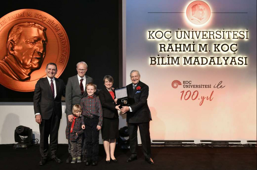 2022 Yılı Koç Üniversitesi Rahmi M. Koç Bilim Madalyası Prof. Dr. Bilge Yıldızın
