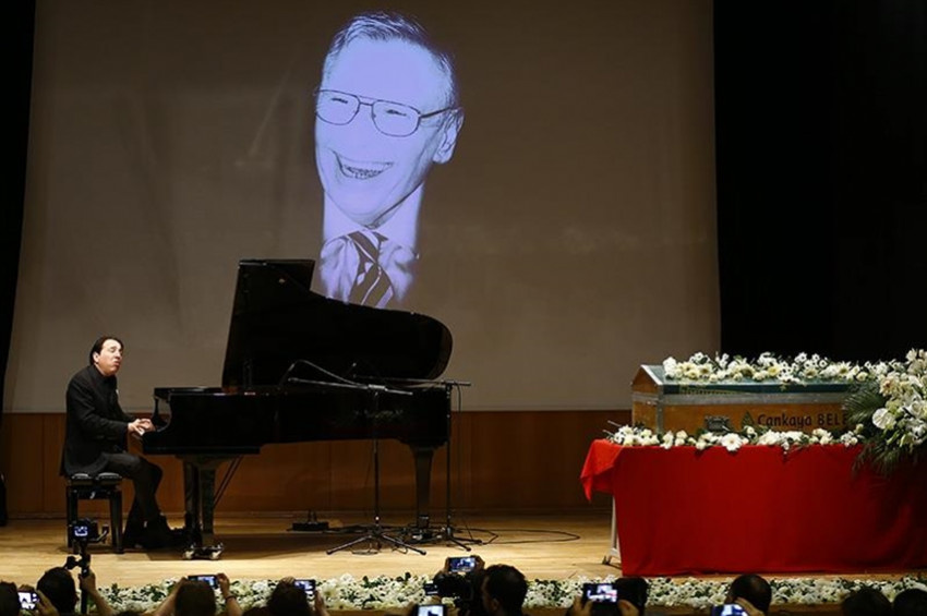 Fazıl Sayın babası Ahmet Sayın cenazesi toprağa verildi