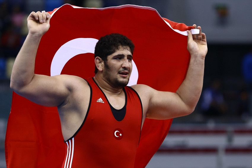  Akdeniz Oyunlarında grekoromen güreşte Osman Yıldırım şampiyon