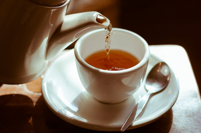 Çay ve kahveyi sıcak içmeyi sevenlere kötü haber