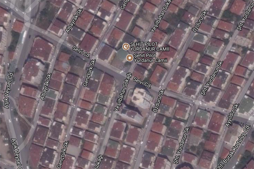 Kadıköyde korkutan toprak kayması