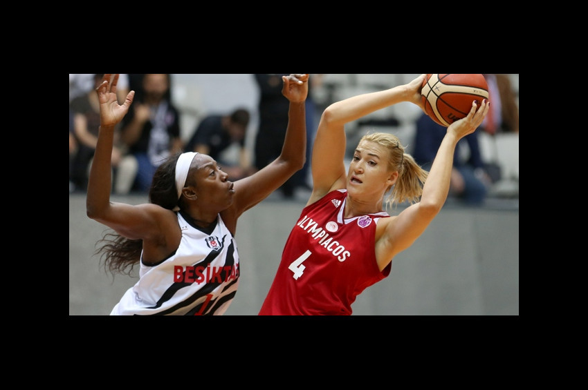 Beşiktaş, Olympiakosa direnemedi