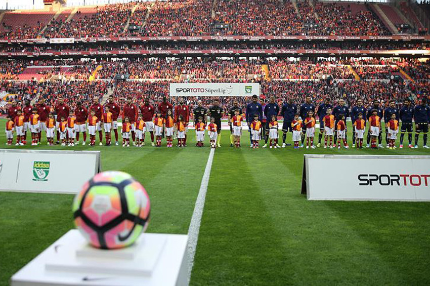 Galatasaray-Fenerbahçe 386. kez karşılaşacak