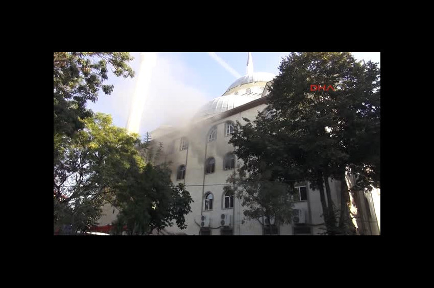 Kartaldaki cami yangını