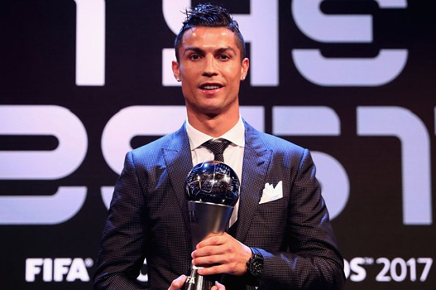 Cristiano Ronaldo yılın futbolcusu seçildi