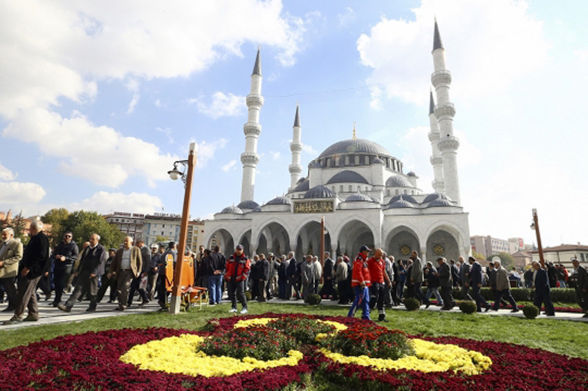 Melike Hatun Camisi ibadete açıldı