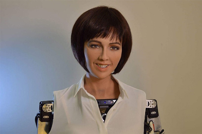 Robot Sophia Suudi Arabistan vatandaşı oldu!