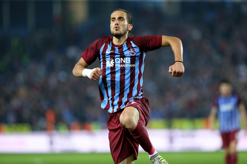 Galatasaray ilk yenilgiyi Trabzonda tattı: 2-1