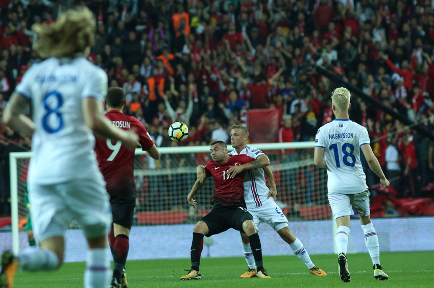 Türkiye, İzlanda karşısında dağıldı: 3-0