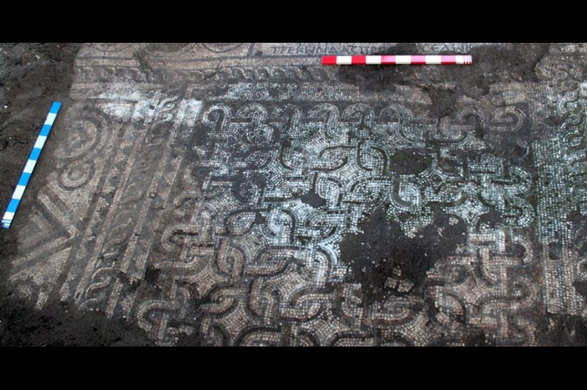 Bin 600 yıllık mozaiklerin üzeri 41 yıl sonra yeniden açıldı