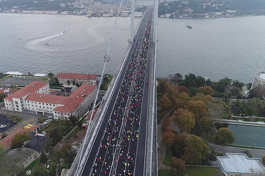 Vodafone 39. İstanbul Maratonu koşuldu