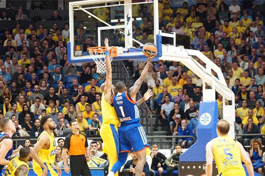 Anadolu Efes, İsrailde 20 sayı fark attı