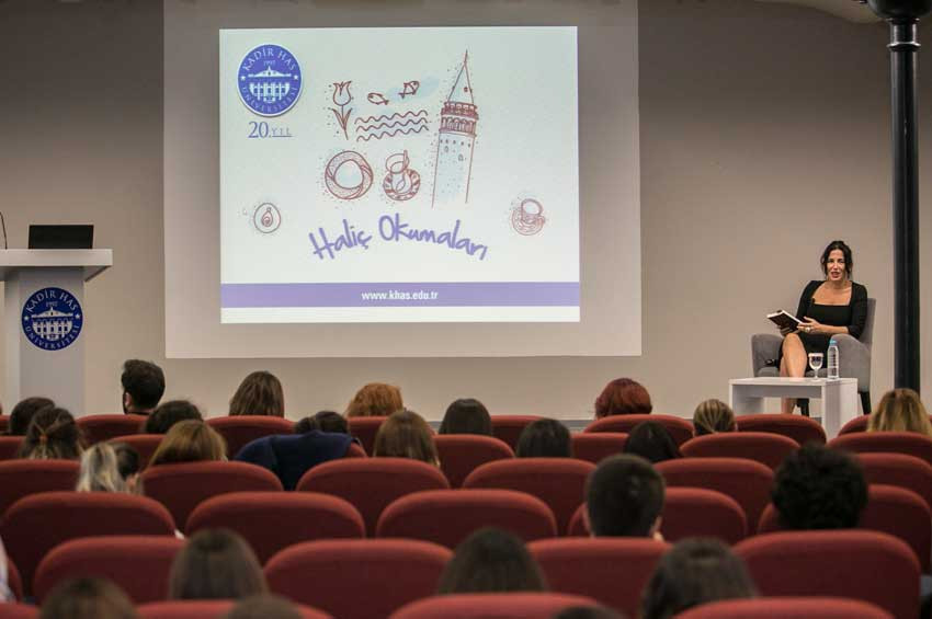 Şebnem İşigüzel: Edebiyat sihirli bir ilaç