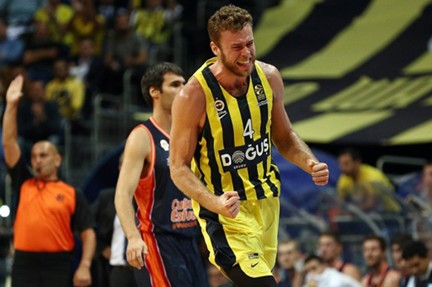 Fenerbahçe Doğuş: 79 Valencia:: 66