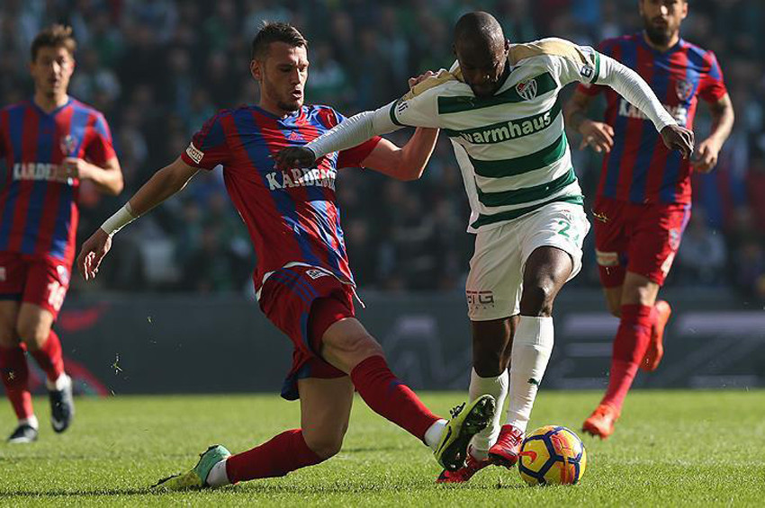 Bursaspor: 2 Kardemir Karabükspor: 1