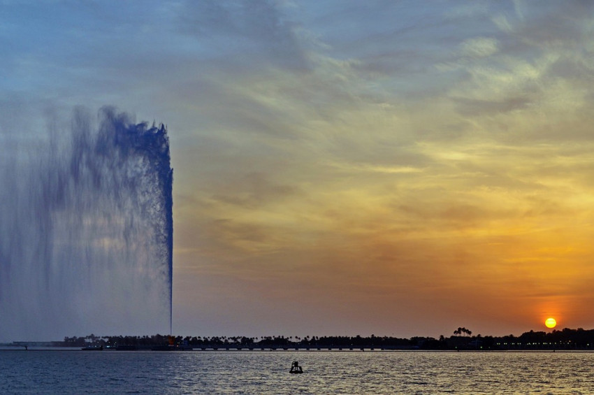 Suudi Arabistan ilk kez turist vizesi verecek