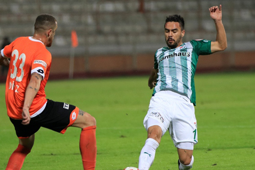 Bursaspor, Adanasporu 2-0 yendi.