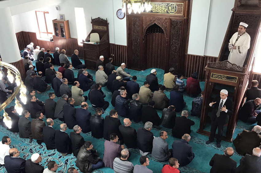 Kahramanmaraşta işaret diliyle hutbe veriliyor