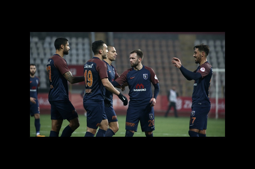 Kipaş Kahramanmaraşspor: 1 - Medipol Başakşehir: 3