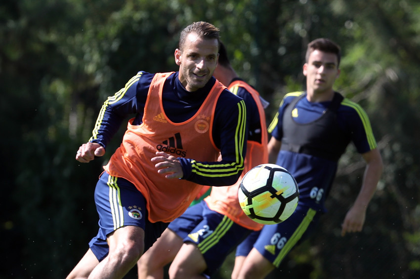 Fenerbahçede forvet sıkıntısı yaşanıyor