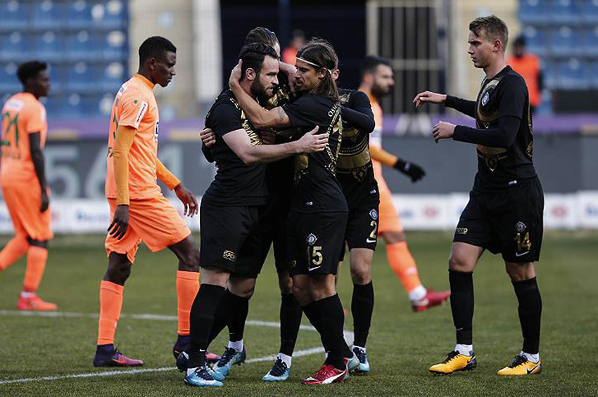 Osmanlıspor 3 puanı penaltılarla aldı