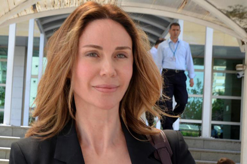 Yasak aşk iddiası Demet Şeneri şoke etti