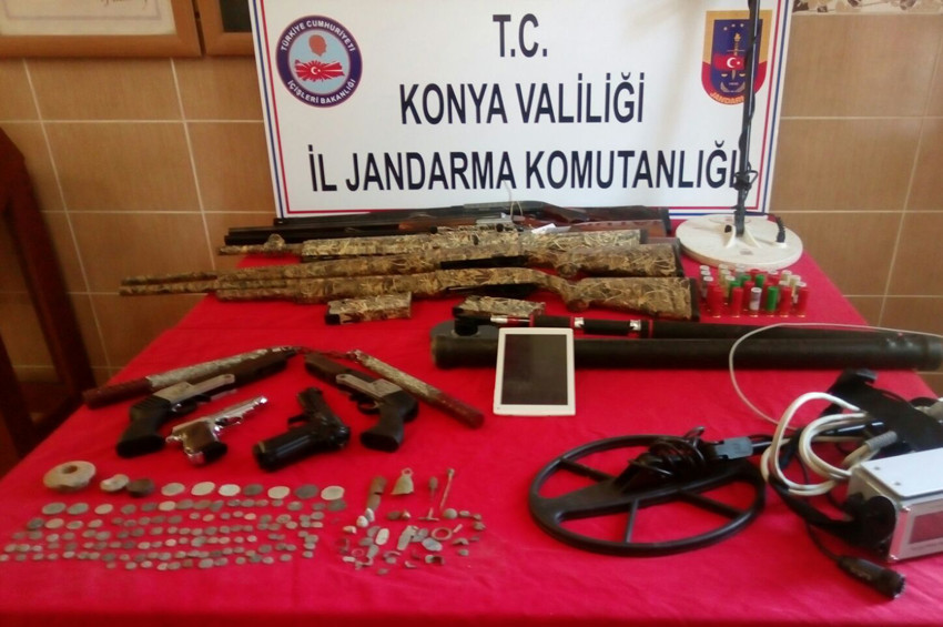 Konyada 14 eve kaçak kazı operasyonu