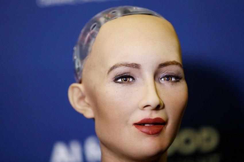 Suudi Arabistan vatandaşı Sophia kadın haklarını savundu