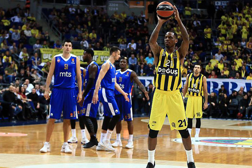 Fenerbahçe, Kızılyıldızı ezdi geçti: 82-56
