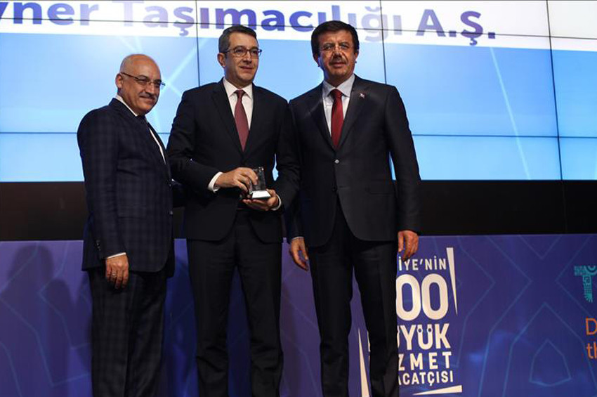 Arkas Line, hizmet ihracatçısı ödülü aldı