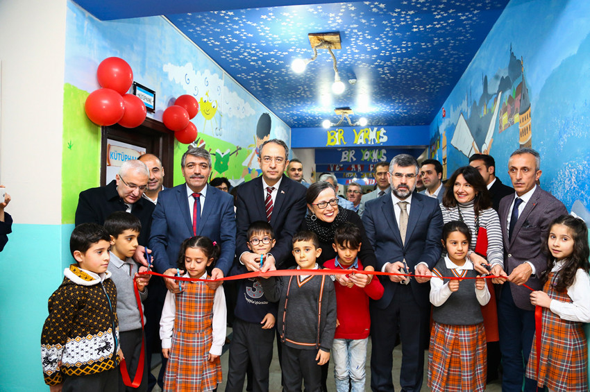 Sultanbeylide masal kütüphanesi açıldı