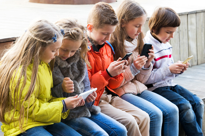 Yeni neslin gözleri tehlikede