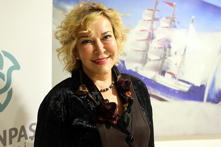 Gülsin Onay: Annem gibi olmak istiyordum