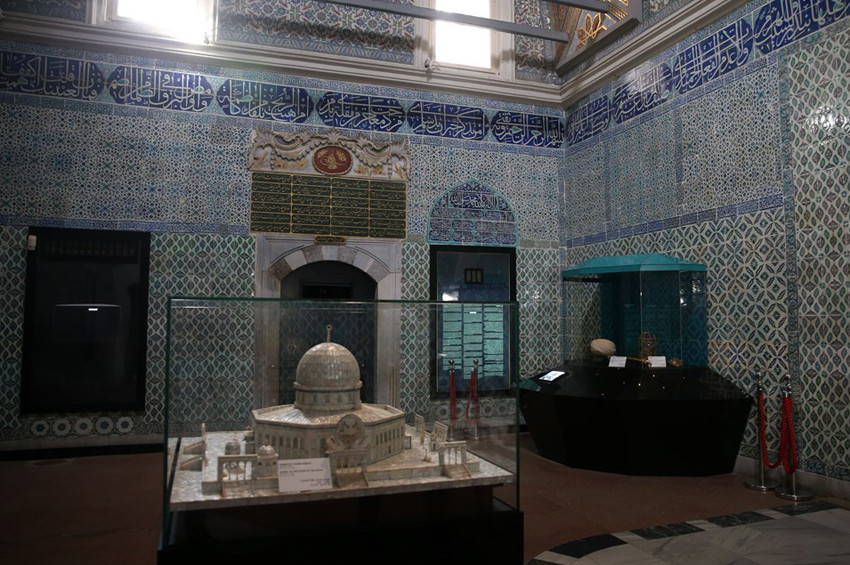 Kutsal emanetlere hassasiyet çok büyük