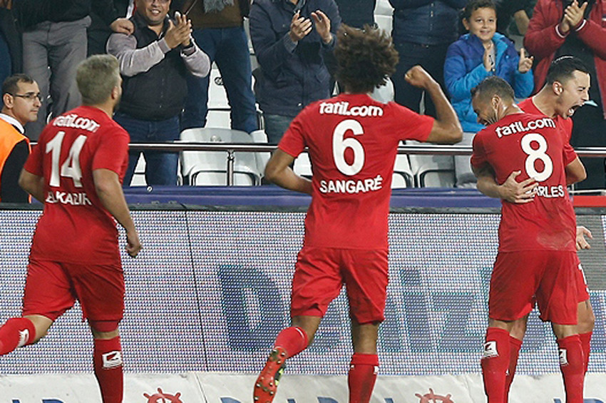 Kritik Antalya derbisini Antalyaspor kazandı: 3-1
