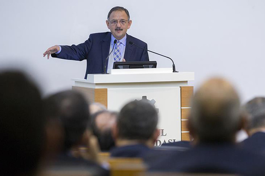 Bakanı Özhaseki: İstanbulda korkutan aralıklarla depremler oluyor