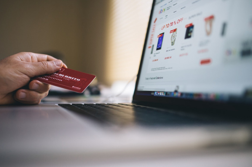 Kredi kartıyla internnetten alışverişe onay süreci uzatıldı