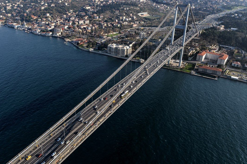 Boğaz köprüleri ve otoyol geçiş ücretlerine zam geldi