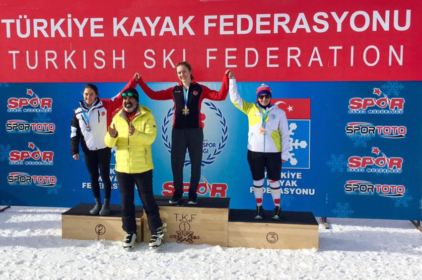 AKUT Kar Sporları ekibi 2 madalya kazandı