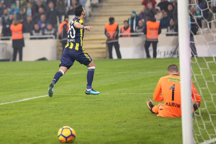 Fenerbahçe Bursadan altın değerinde 3 puanla dönüyor