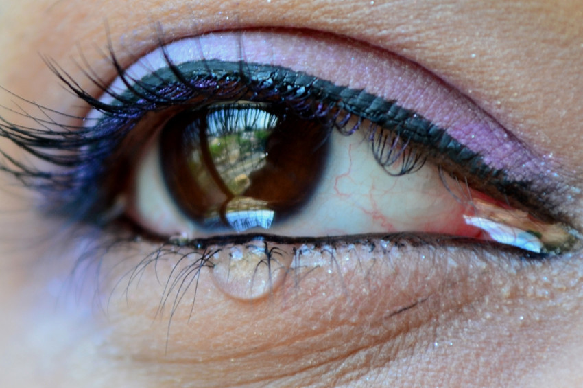 Gözyaşının yapısı duygulara göre değişiyor