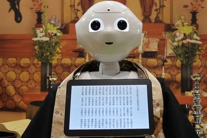 Budist rahip sıkıntısı Robot Rahiplerle çözülüyor!