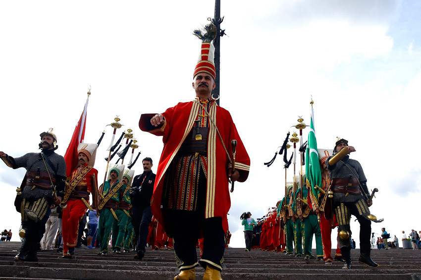 Kızıl Meydan mehter sesleri ile çınladı
