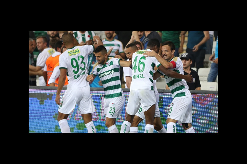 Bursaspor: 3 Akhisarspor: 0