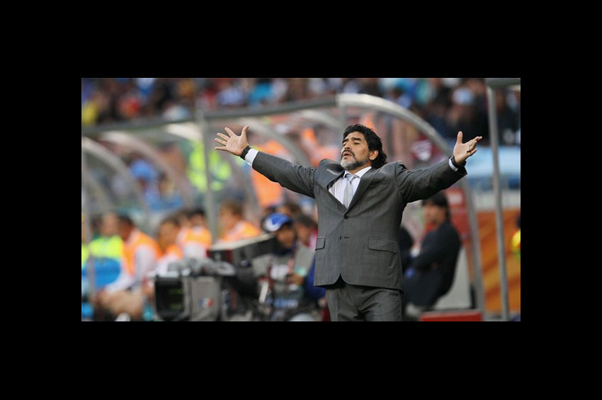 Maradonaya İtalyaya hakaretten beraat etti