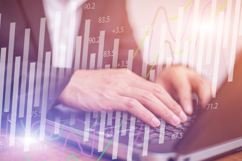 TBMM heyeti Fransadaki Türk iş adamlarıyla bir araya geldi