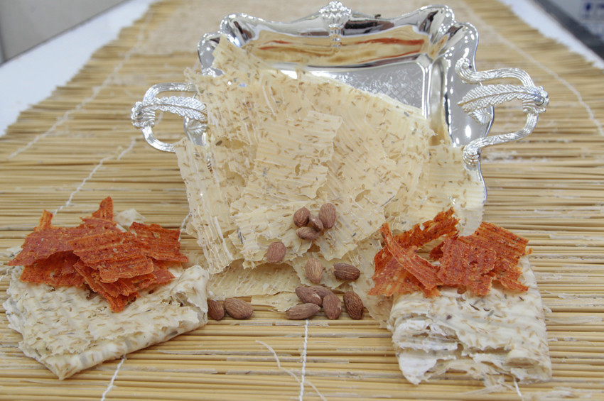 Maraş tarhanası isteyene yemek, isteye çerez